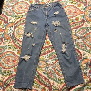 Destressed denim vintage high waisted pants